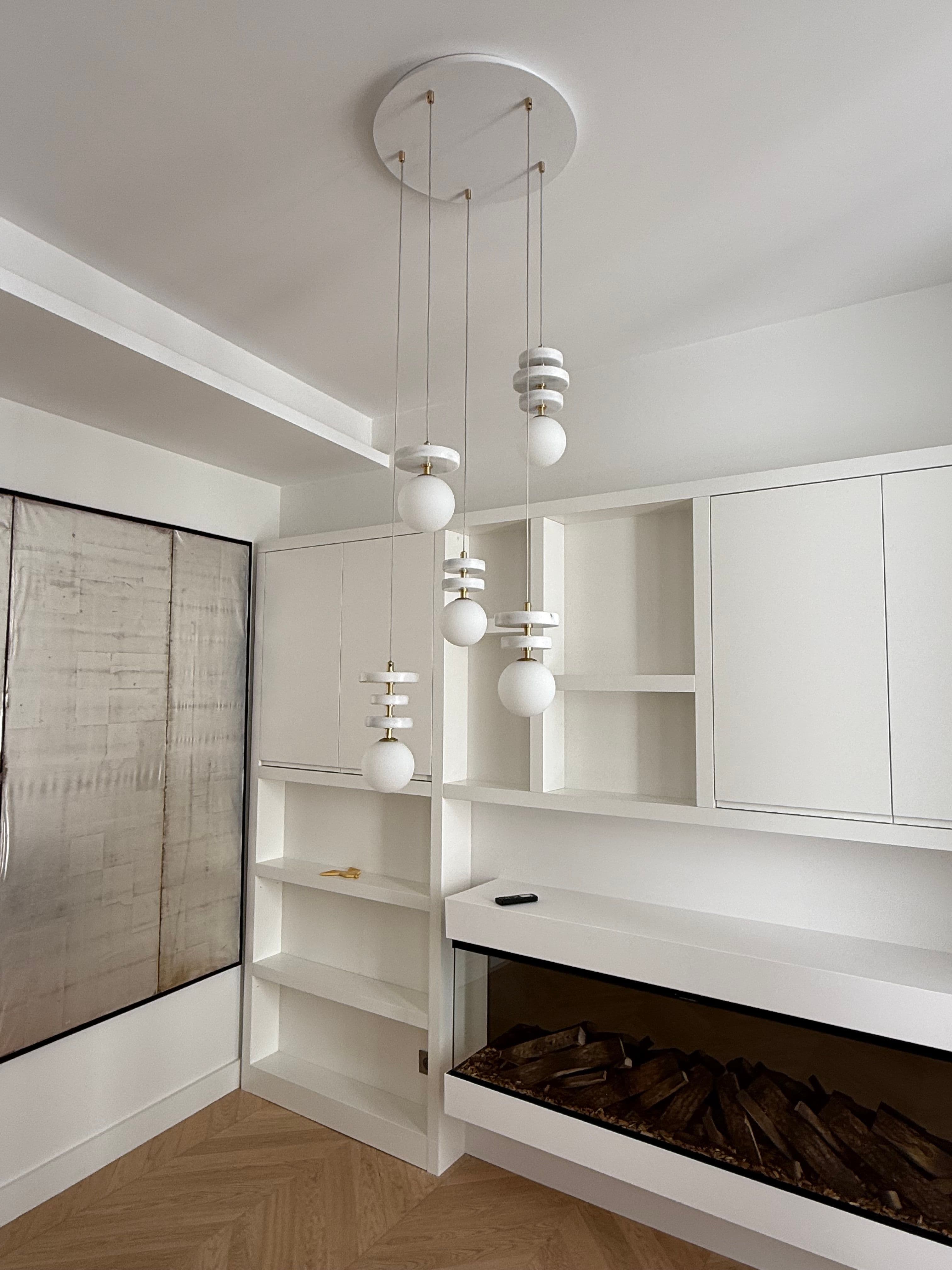 Installation de Luminaires Design dans Appartement Haussmannien à Paris — Éclairage Intérieur Luxe