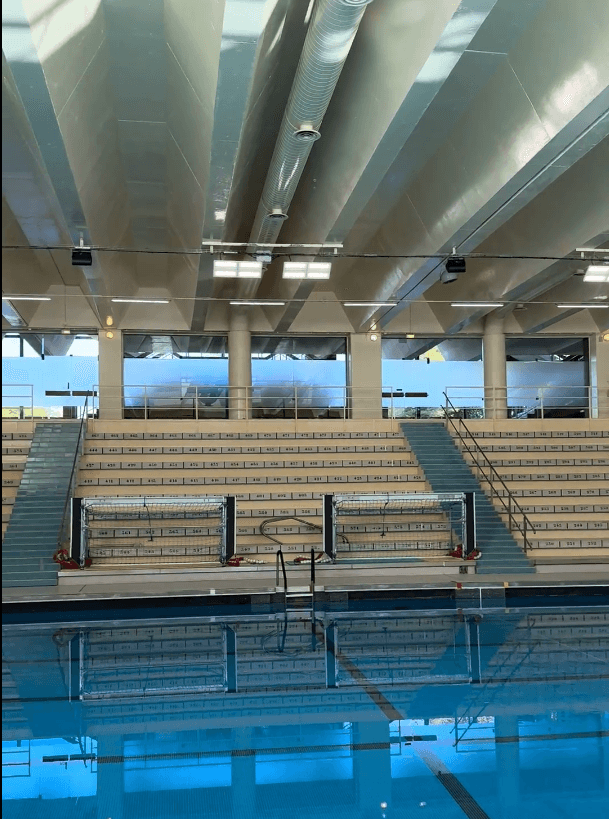 Relamping LED d’une Piscine Municipale à Saint-Maur-des-Fossés (94100) — Modernisation de l’Éclairage du Bassin Brossolette